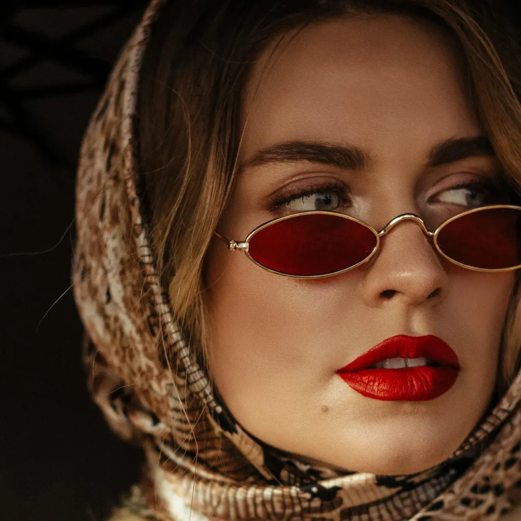 Przewodnik po doborze okularów do różnych kształtów twarzy